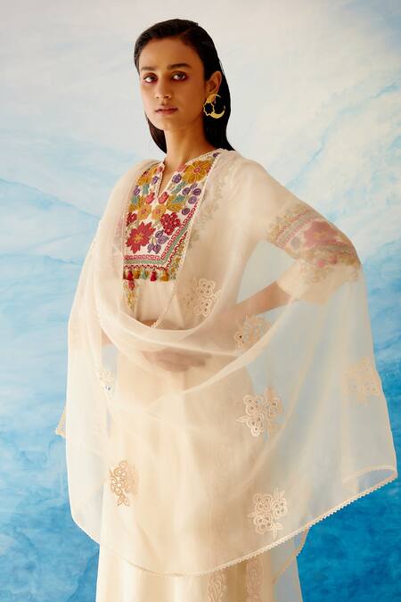 Chandrima_White Chanderi Bead Work, Floral Motifs, Geometric Embroidered Kurta And Pant Set _Online_at_Aza_Fashions