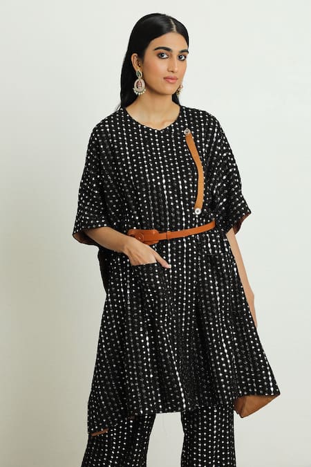 Buy_Twenty Nine_Black Georgette Mirror Work Round Kaftan_Online_at_Aza_Fashions