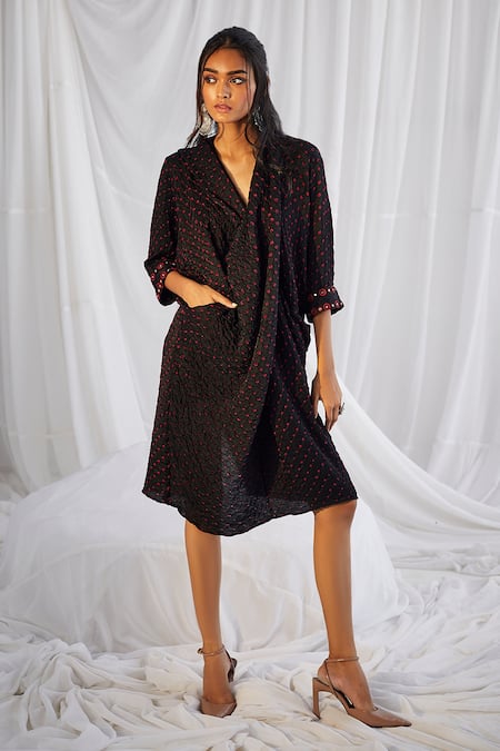 Twenty Nine_Black Gajji Silk V Neck Rabari Draped Pocket Dress _Online_at_Aza_Fashions
