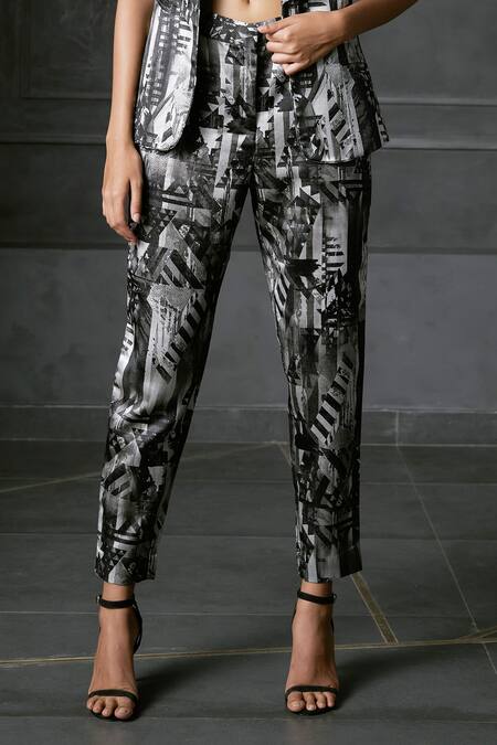 VERSACE Ladies Cigarette Pants & Leggings With Iconic Brooches Black |  World of Watches
