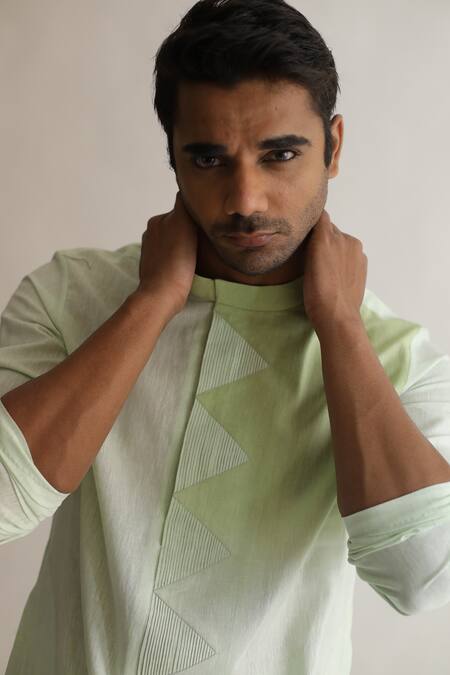 Buy_Kaha_Green Linen Tringle Cutout Elayneg Detail Kurta_Online_at_Aza_Fashions