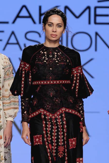 Shop_Chandrima_Black Chanderi Round Gown _at_Aza_Fashions