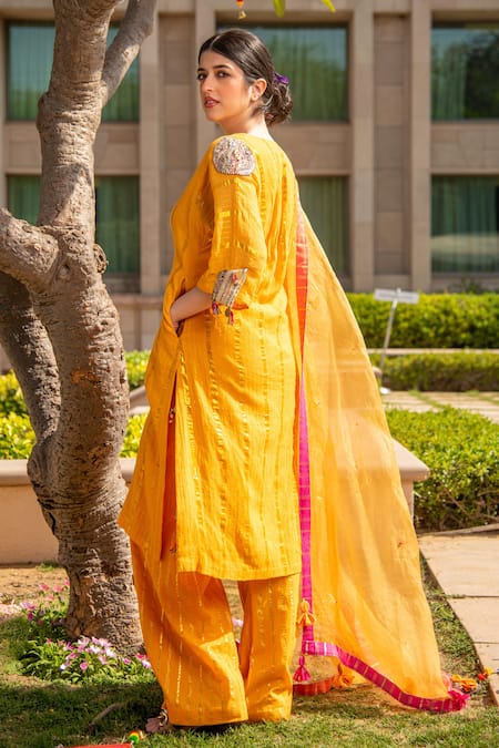 Buy_Soniya G_Yellow Handloom Cotton, Chiffon Sequins, Beads V-neck Kurta Pant Set _Online_at_Aza_Fashions