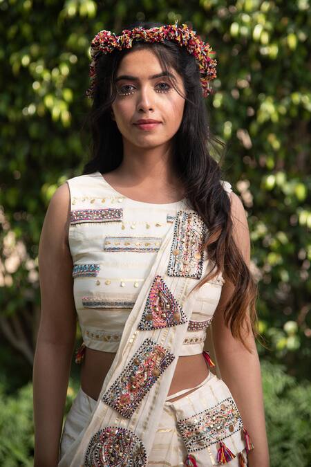 Shop_Soniya G_Ivory Handloom Cotton Sequins, Embroidered Pallu Pre-draped Saree With Blouse _Online_at_Aza_Fashions