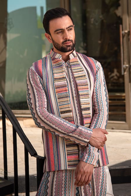 Buy_Soniya G_Ivory Silk, Handloom Cotton Embroidery Geometric Print Bundi And Kurta Set _Online_at_Aza_Fashions