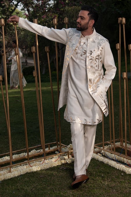 Soniya G_Ivory Silk Embroidery Leather Embellished Bundi And Kurta Set _Online_at_Aza_Fashions