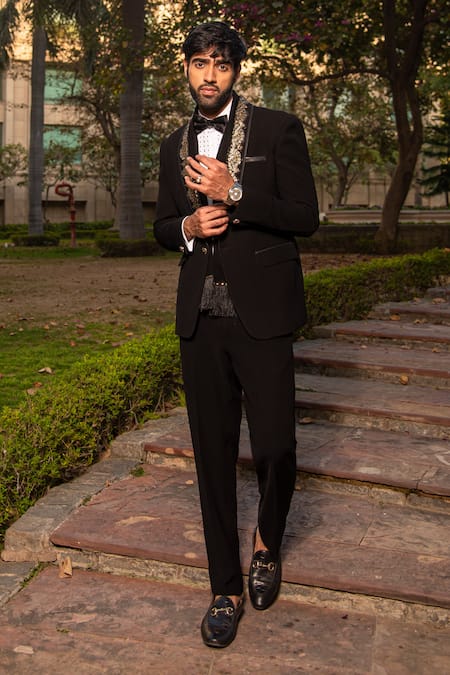 Soniya G_Black Crepe Metallic Thread Embellished Tuxedo Pant Set _Online_at_Aza_Fashions