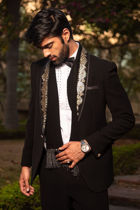 Shop_Soniya G_Black Crepe Metallic Thread Embellished Tuxedo Pant Set _Online_at_Aza_Fashions
