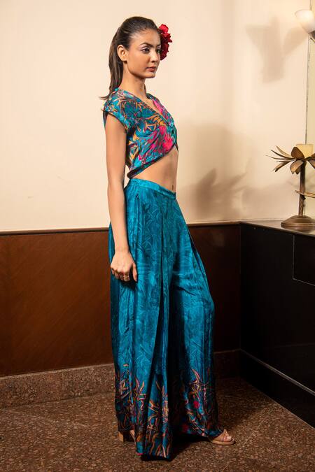Soniya G_Blue Satin V-neck Printed Top And Pleated Pant Set _Online_at_Aza_Fashions