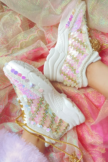Shop Chal Jooti White Dazzling Damsel Stone Embellished Wedding Sneakers Online at Aza Fashions Shop_Chal Jooti_White Dazzling Damsel Stone Embellished Wedding Sneakers_Online_at_Aza_Fashions