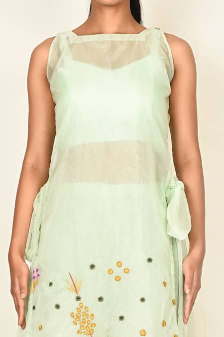 Khwaab By Sanjana Lakhani_Green Silk Embroidered Floral Motifs Round Mint Kurta Set_at_Aza_Fashions