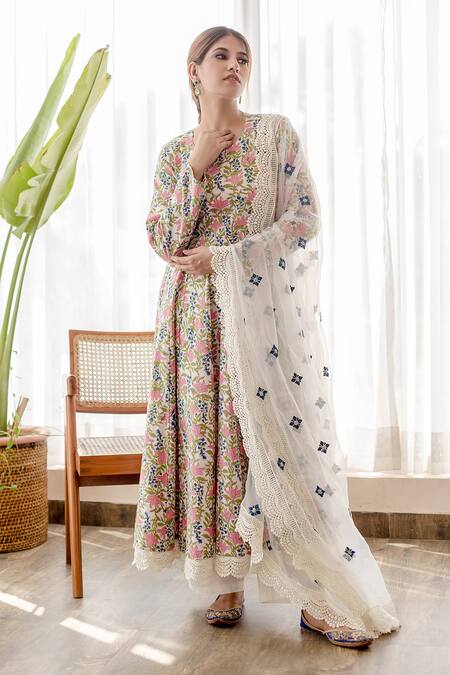 Gulabo Jaipur White Cotton Printed Floral Round Anarkali Set