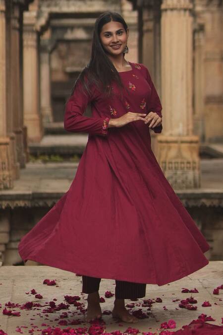 Sagaa By Vanita_Red Anarkali  Silk, Dupatta  Kota Floral Round Neck With_at_Aza_Fashions