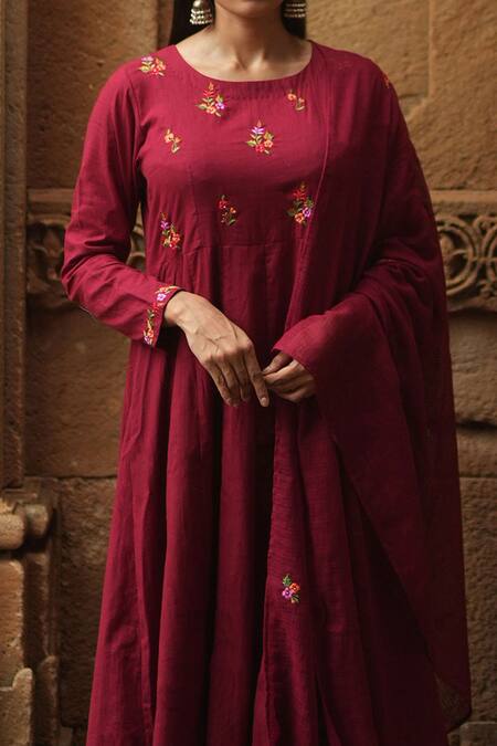 Sagaa By Vanita_Red Anarkali  Silk, Dupatta  Kota Floral Round Neck With_Online_at_Aza_Fashions