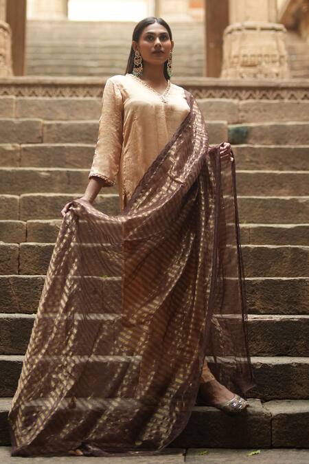 Buy_Sagaa By Vanita_Brown Kurta  Silk Embroidered Beads V Neck Set _Online_at_Aza_Fashions