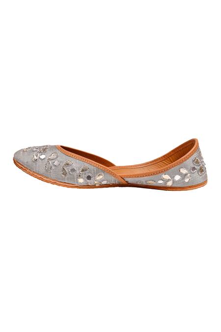 Buy Label Deepti Bajaj Grey Embroidered Juttis Buy_Label Deepti Bajaj_Grey Embroidered Juttis