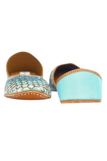 Label Deepti Bajaj Blue Embroidered Juttis at Aza Fashions Label Deepti Bajaj_Blue Embroidered Juttis _at_Aza_Fashions