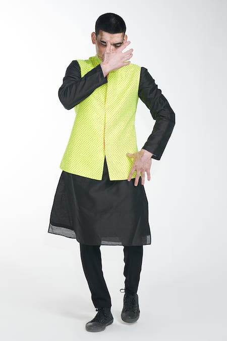 Buy_Itrh_Black , Chanderi Lining Butter Embellished Bundi And Kurta Set _Online_at_Aza_Fashions