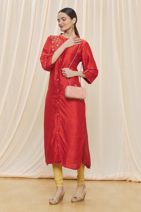 Shop Durvi Multi Color Embroidery Beads And Sequin Embellished Clutch With Sling Online at Aza Fashions Shop_Durvi_Multi Color Embroidery Beads And Sequin Embellished Clutch With Sling_Online_at_Aza_Fashions