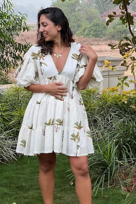 Nikasha Off White Cotton Silk Banana Tree V Neck Hand Painted Dress at Aza Fashions Nikasha_Off White Cotton Silk Banana Tree V Neck Hand Painted Dress _at_Aza_Fashions