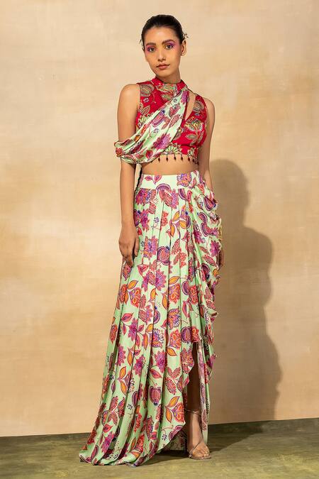 Diyarajvvir Red Modal, Linen Tassels Round Neck Chintz Print Crop Top And Skirt Set Online at Aza Fashions Diyarajvvir_Red Modal, Linen Tassels Round Neck Chintz Print Crop Top And Skirt Set _Online_at_Aza_Fashions