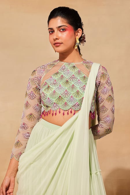 Diyarajvvir_Green Organza, Georgette Tiered Skirt Saree And Scallop Embroidered Blouse Set _Online_at_Aza_Fashions