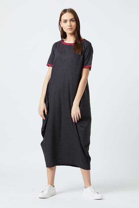 Buy Doodlage Black Upcycled Cotton Round Draped Dress Online at Aza Fashions Buy_Doodlage_Black Upcycled Cotton Round Draped Dress _Online_at_Aza_Fashions