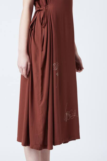 Doodlage Red Huda Upcycled Rayon Crepe Kaftan Dress at Aza Fashions Doodlage_Red Huda Upcycled Rayon Crepe Kaftan Dress_at_Aza_Fashions