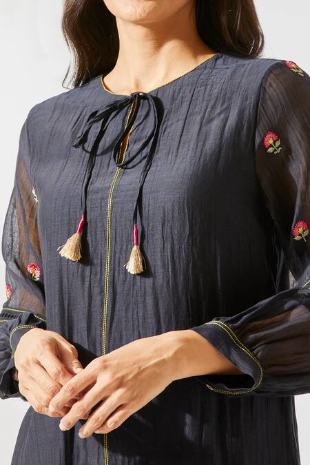 Devyani Mehrotra_Black Chanderi Round Tunic_at_Aza_Fashions