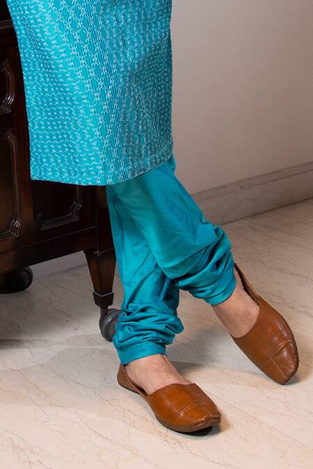 Buy_Darshika Menswear_Blue Cotton Silk Pintuck Kurta Set _Online_at_Aza_Fashions