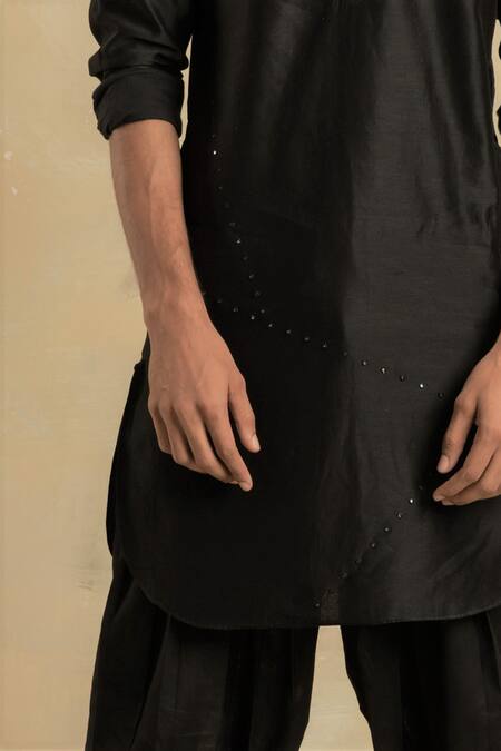 Charkhee Black Chanderi Pathani Set at Aza Fashions Charkhee_Black Chanderi Pathani Set _at_Aza_Fashions