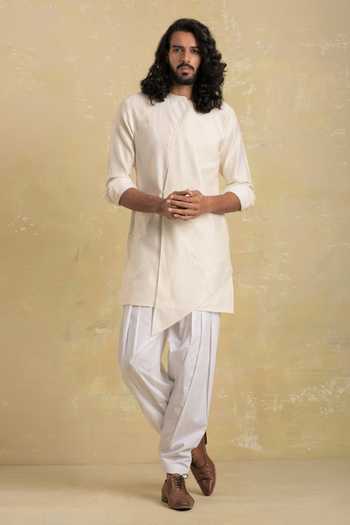 Charkhee Chanderi Kurta Set 