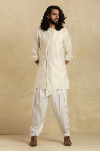 Charkhee Chanderi Kurta Set 