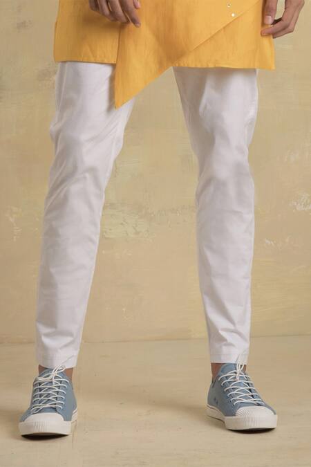 Buy Charkhee White Chanderi Kurta Set Online at Aza Fashions Buy_Charkhee_White Chanderi Kurta Set _Online_at_Aza_Fashions