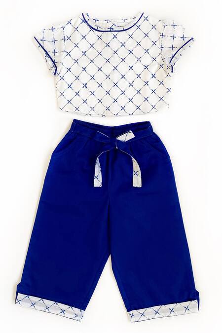 Taramira_White Cotton Printed Top And Pant Set_Online_at_Aza_Fashions
