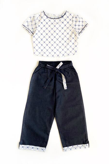 Taramira_Black Cotton Printed Top And Pant Set_Online_at_Aza_Fashions