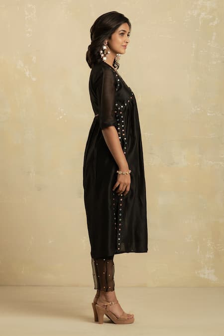 Charkhee Black Kurta Chanderi Lining Pant Embroidery V Neck Set Online at Aza Fashions Charkhee_Black Kurta Chanderi Lining Pant Embroidery V Neck Set _Online_at_Aza_Fashions
