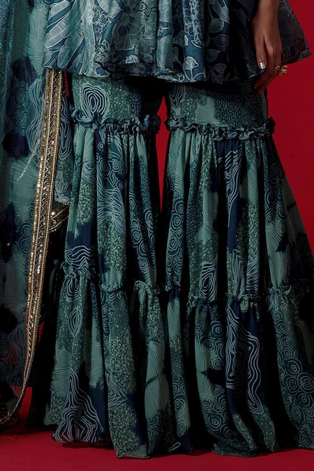 Buy_Payal & Zinal_Green Chanderi Embroidered Jungle U Neck Cloud Print Kurta Set _Online_at_Aza_Fashions