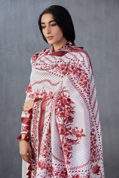 Buy_Torani_White Handwoven Chanderi Dupatta_Online_at_Aza_Fashions