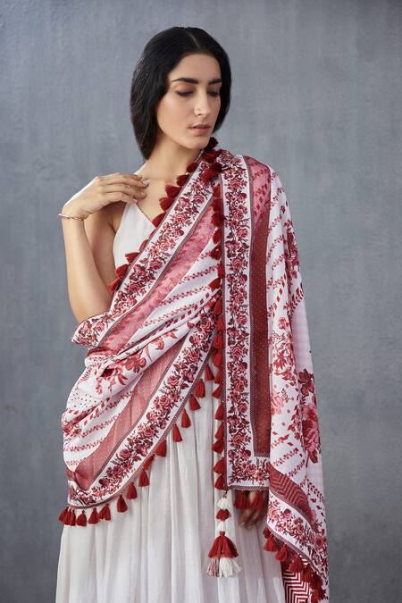 Shop_Torani_White Handwoven Chanderi Dupatta_Online_at_Aza_Fashions
