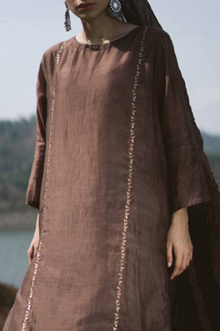 Buy Dot Brown Kurta And Pant Silk Dupatta Chanderi Round Set Online at Aza Fashions Buy_Dot_Brown Kurta And Pant Silk Dupatta Chanderi Round Set _Online_at_Aza_Fashions