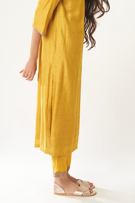 Shop_Dot_Yellow Chanderi Keyhole Kurta And Pant Set _Online_at_Aza_Fashions