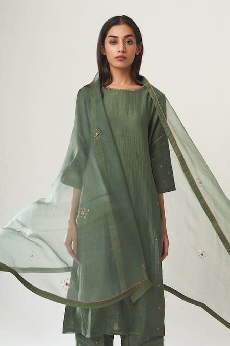 Buy Dot Green Organza, Chanderi Straight Kurta Set Online at Aza Fashions Buy_Dot_Green Organza, Chanderi Straight Kurta Set _Online_at_Aza_Fashions
