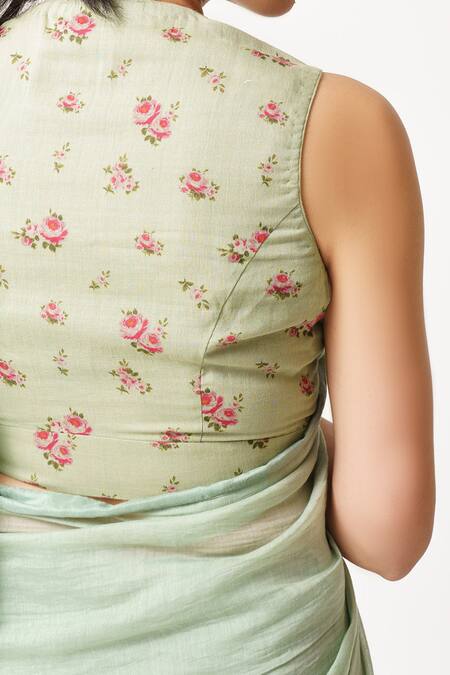 Dot_Green Chanderi V Neck Saree With Blouse _Online_at_Aza_Fashions