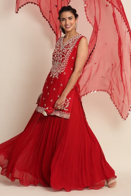 Priyanka Jain_Red Dupion, Georgette And Organza Lining Shantoon Cutdana, Kurta Lehenga Set _Online_at_Aza_Fashions