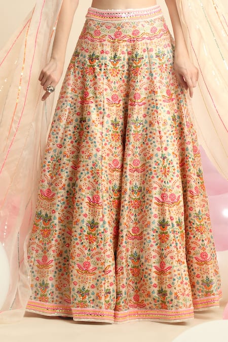 Priyanka Jain_White Organza, Dupion Silk Floral Scoop Neck Lehenga And Cape Sleeve Blouse Set _at_Aza_Fashions