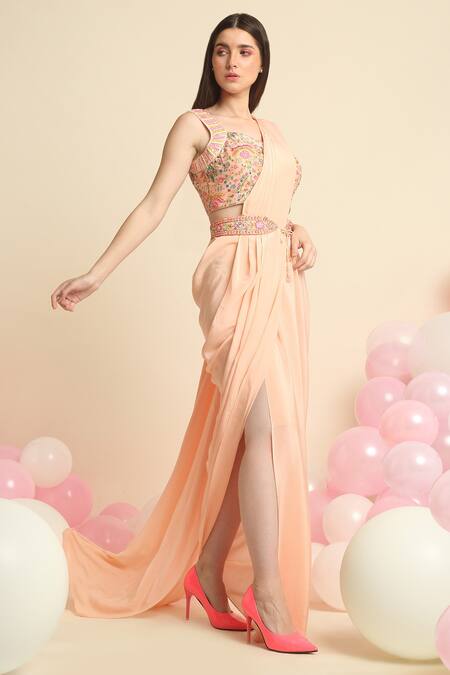 Priyanka Jain_Peach Dupion Silk Embroidered Floral Sweetheart Pre-draped Saree With Blouse _Online_at_Aza_Fashions