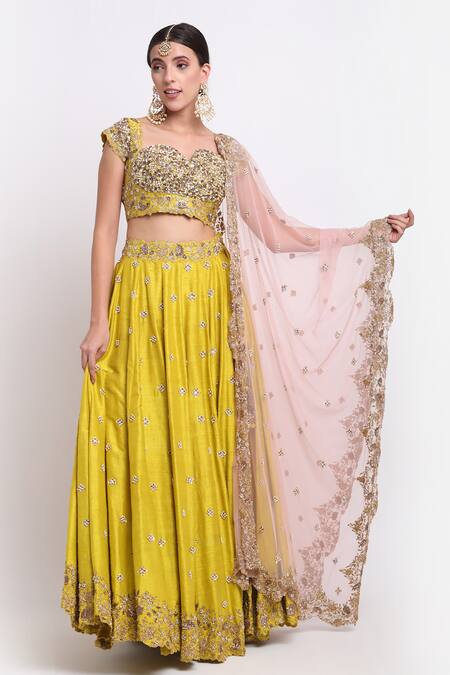 Buy_Priyanka Jain_Green Dupion And Net Lining Shantoon Cutdana, Sequin & Beads Lehenga Set _Online_at_Aza_Fashions