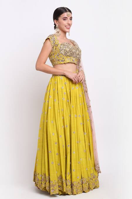 Priyanka Jain_Green Dupion And Net Lining Shantoon Cutdana, Sequin & Beads Lehenga Set _Online_at_Aza_Fashions