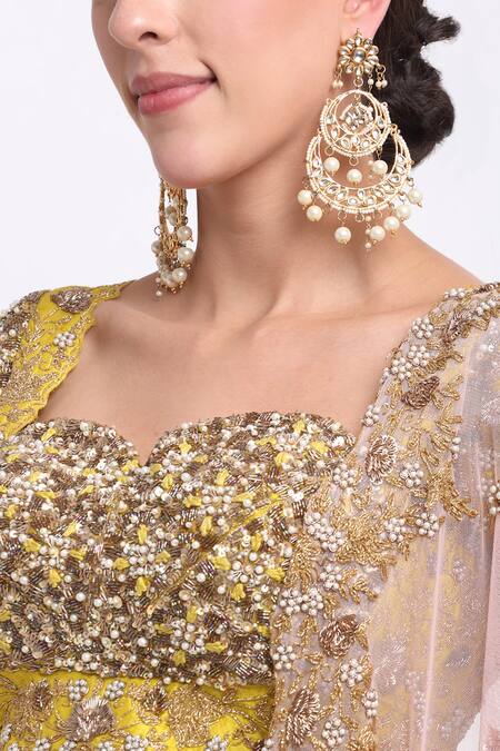 Shop_Priyanka Jain_Green Dupion And Net Lining Shantoon Cutdana, Sequin & Beads Lehenga Set _Online_at_Aza_Fashions